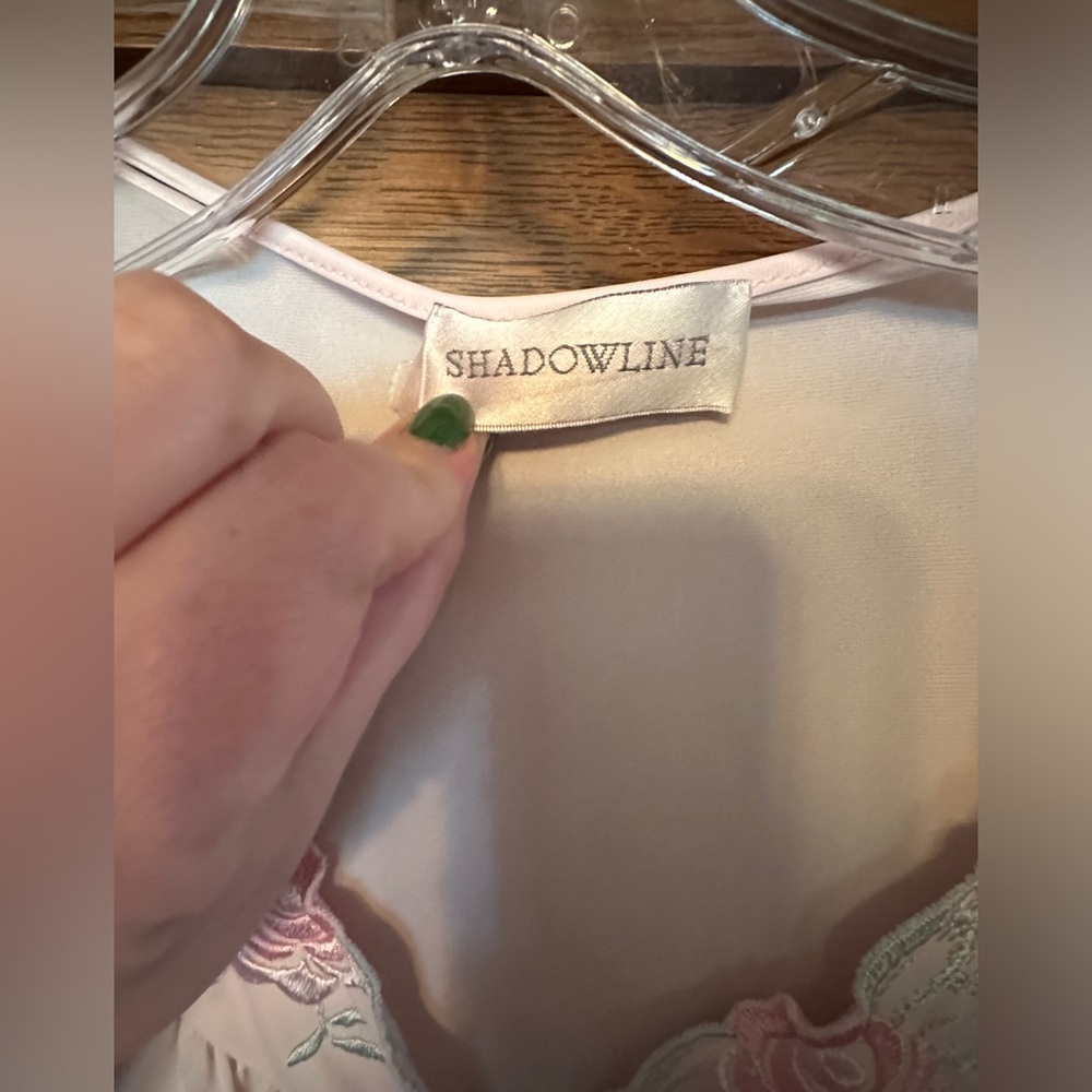 Shadowline Light Pink Rose Short Robe, OS - Picture 5 of 8